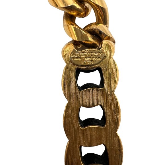Vintage Heavy Goldtone Black Link Chain signed Givenchy 1976 Paris New York - Picture 6 of 6